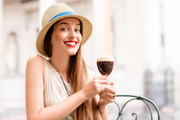 Mulher com café Bicerin — Fotografia de Stock