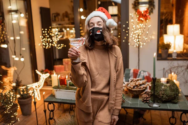 Woman on self-isolation celebrating New Year holidays at home — Stock Photo, Image