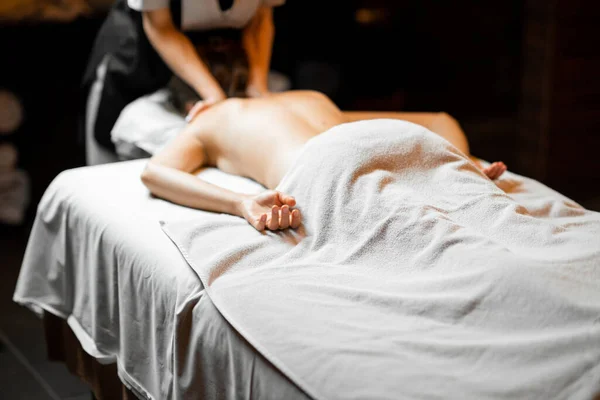 Woman receiving a massage at Spa — Stock Photo, Image
