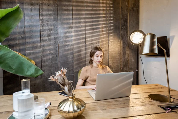Cozy home office and woman working — Stock Photo, Image
