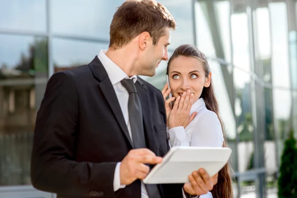 Young Business couple outdoors. — Stock Photo, Image