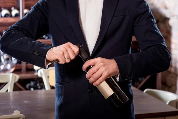 Sommelier in the wine cellar — Stock Photo, Image