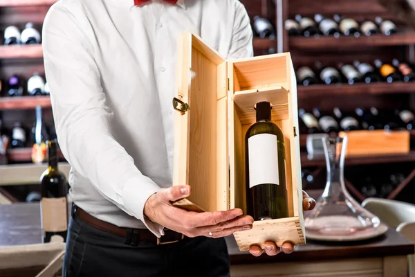 Sommelier in the wine cellar — Stock Photo, Image