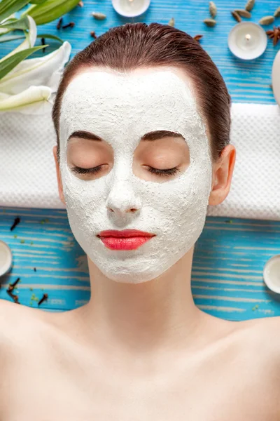 Donna con maschera spa — Foto Stock