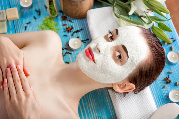 Donna con maschera spa — Foto Stock