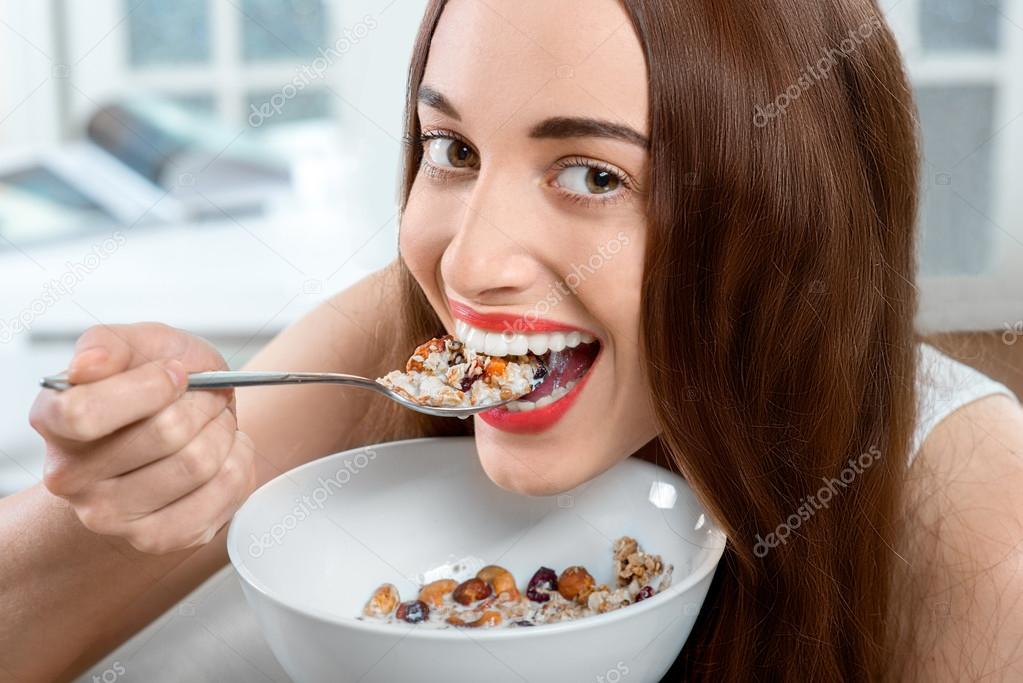 Granola breakfast Stock Photo by ©rossandhelen 60651937