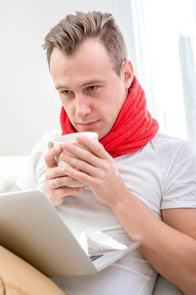 Man catching cold — Stock Photo, Image