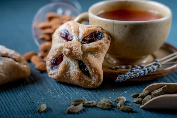 Doces e chá — Fotografia de Stock