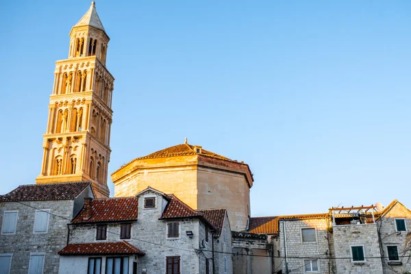 Edificios antiguos en el centro de Split. Croacia —  Fotos de Stock