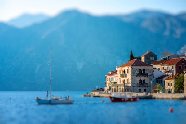 Perast città nella baia di Kotor — Foto Stock