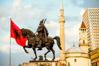 İskender bey Anıtı Tiran'daki