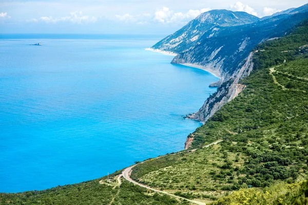 Línea costera en la isla de Lefkada en Grecia —  Fotos de Stock