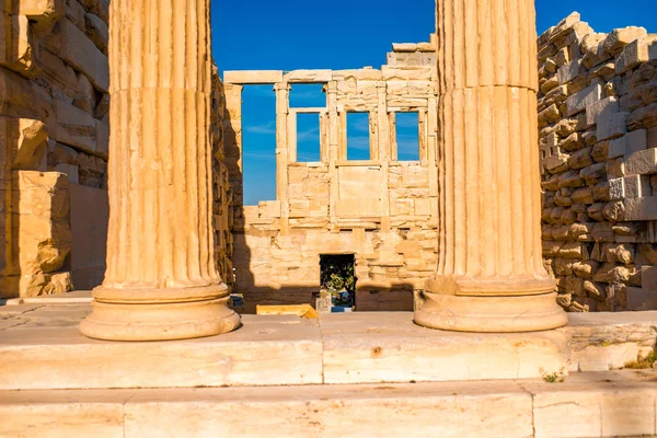 Erechtheum Tempel in der Akropolis — Stockfoto