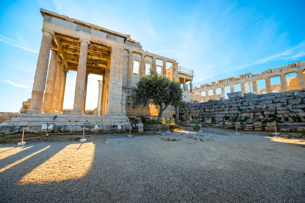 Erechtheum i Partenon świątyni w Akropolu — Zdjęcie stockowe