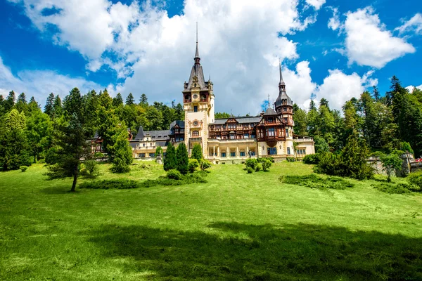 Peles castle — Stockfoto