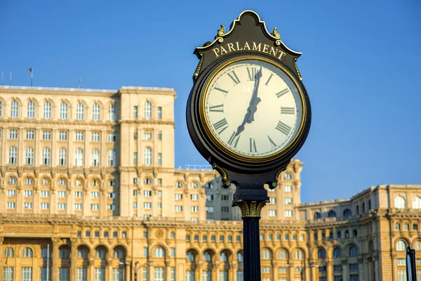 Edifício do parlamento em Bucareste — Fotografia de Stock