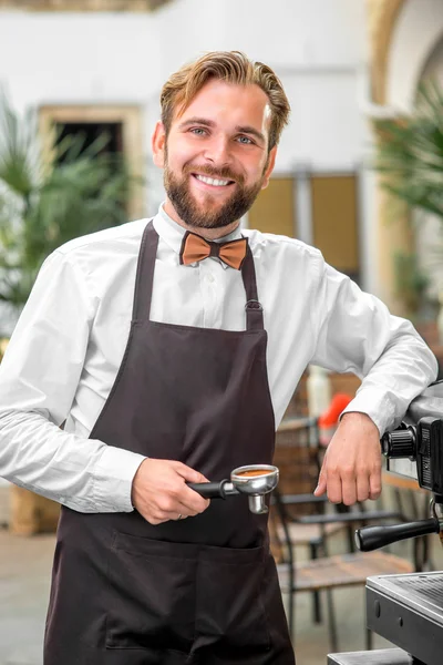 Retrato barista — Fotografia de Stock