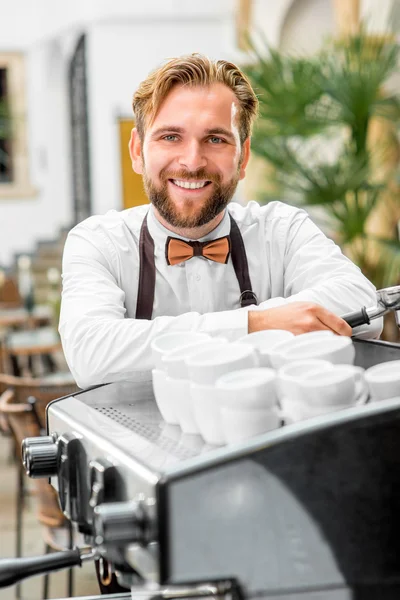 Retrato barista — Fotografia de Stock