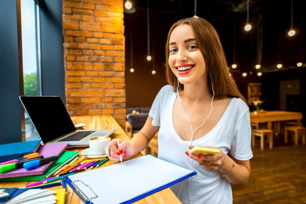 Lavorare nel caffè — Foto Stock