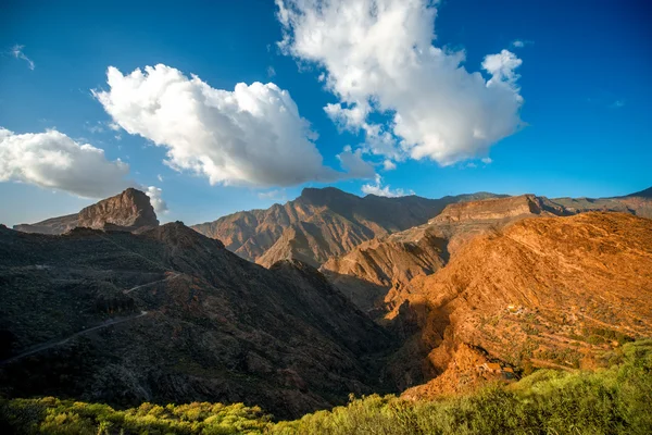 对西部地区的大加那利岛山 — 图库照片