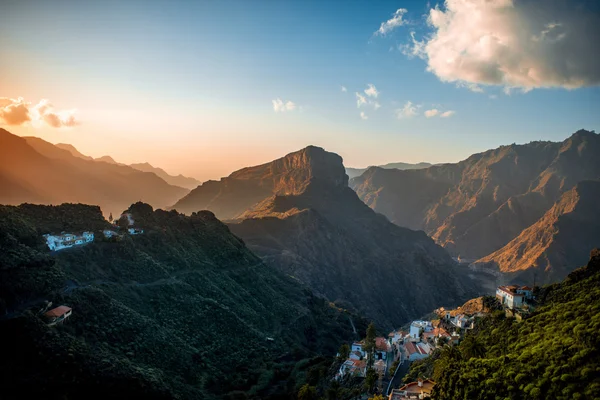 Montagne nella parte occidentale dell'isola di Gran Canaria — Foto Stock