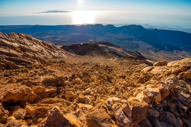 Gelgit yanardağ krater
