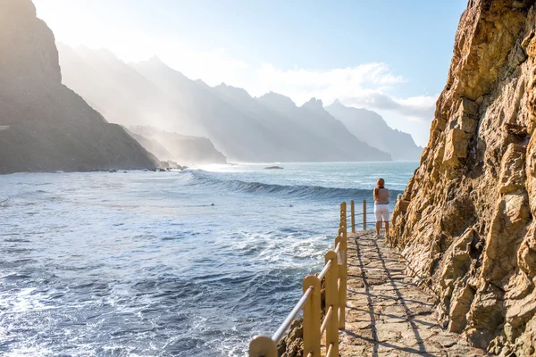 Tenerife adasında Tagana Köyü yakınındaki kıyı şeridi — Stok fotoğraf