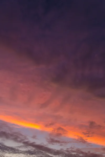 Cielo dramático al atardecer — Foto de Stock