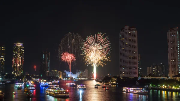 Yeni yıl havai fişekleri
