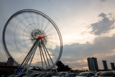 Asiatique soğuk ışık