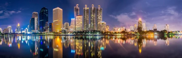 Panorama. Luces nocturnas — Foto de Stock