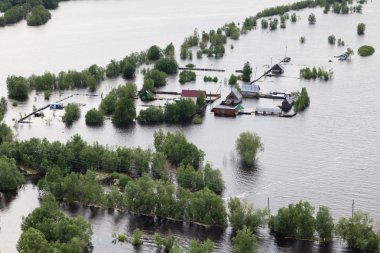 Ova büyük Nehri sular altında Köyü