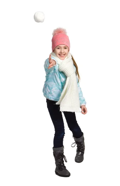 Dziewczyna bawiąca się w śniegu — Zdjęcie stockowe