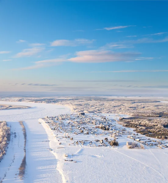 Деревня в зимний, сверху вид — стоковое фото