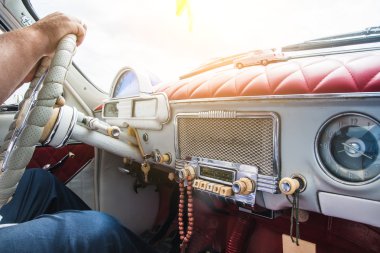 Retro araba kontrol paneli