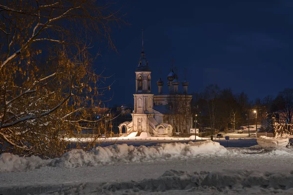 Night winter landscape church in the city of Vologda — Stock Photo, Image