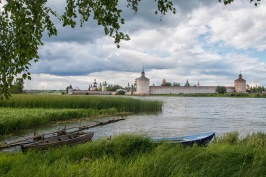 Cyril Belozersky Monastery görüntülemek