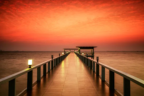 Wood bridge along at island — Stock Photo, Image