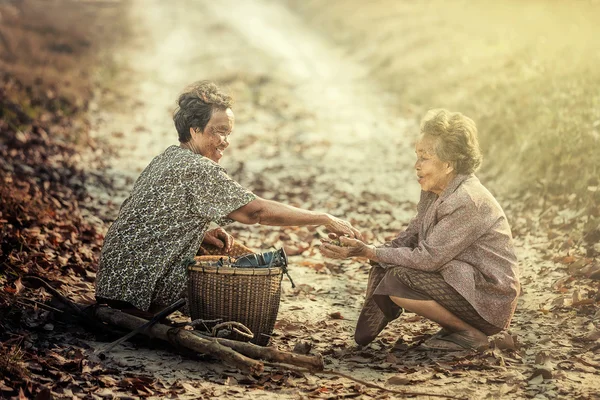 Thaise ouderen — Stockfoto