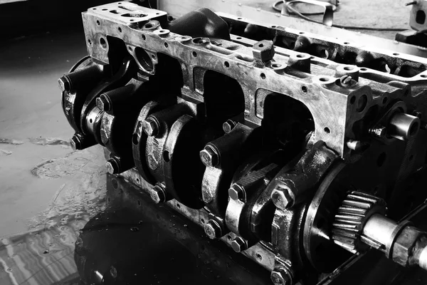 Black and white of the crankshaft. — Stock Photo, Image