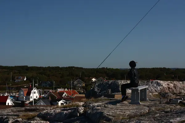 Dziewczyna przemieszcza się archipelag — Zdjęcie stockowe