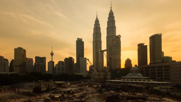Kuala Lumpur stadsgezicht time-lapse van dag naar nacht. — Stockvideo