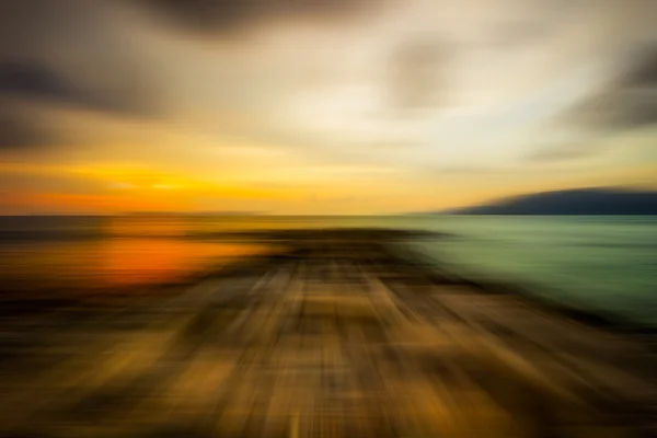 Puesta de sol panorámica sobre la playa en Borneo — Foto de Stock