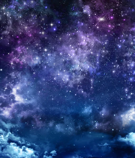 Gwiaździste niebo na otwartej przestrzeni — Zdjęcie stockowe