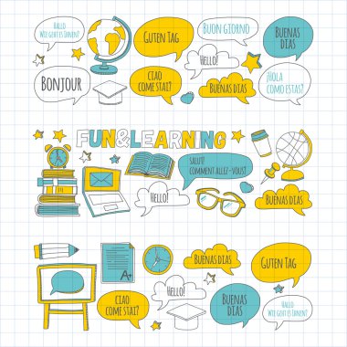 Dil Okulu doğrusal doodle simgeler defter kağıt üzerinde