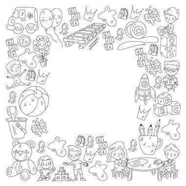 Çocuklar anaokulunda oyuncaklarla oynarlar. Çocuk parkı. Eğitim, yaratıcılık, hayal gücü.