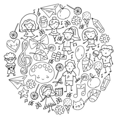 Okul eşyalarıyla vektör deseni. Çevrimiçi internet eğitimi, e-öğrenme.