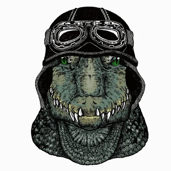 Crocodile head. Alligator portrait. Animal wearing vintage motorcycle biker helmet. — Stock Vector