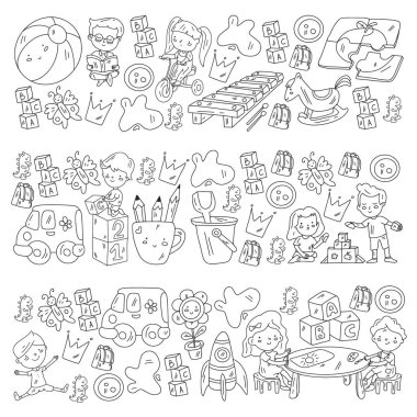 Küçük çocuklar ve oyuncaklarla anaokulu modeli. Yaratıcılık ve hayal gücü.