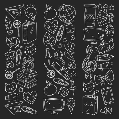 Okul simgeleriyle vektör deseni. E-öğrenme, online eğitim.